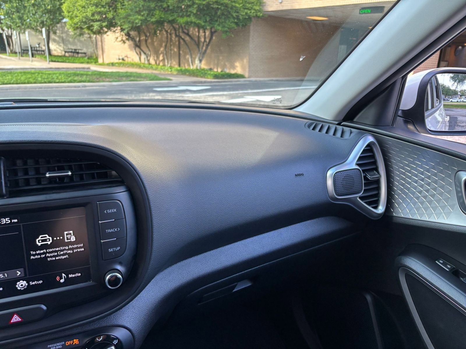 Thumbnail: 2025 Kia Soul - 30