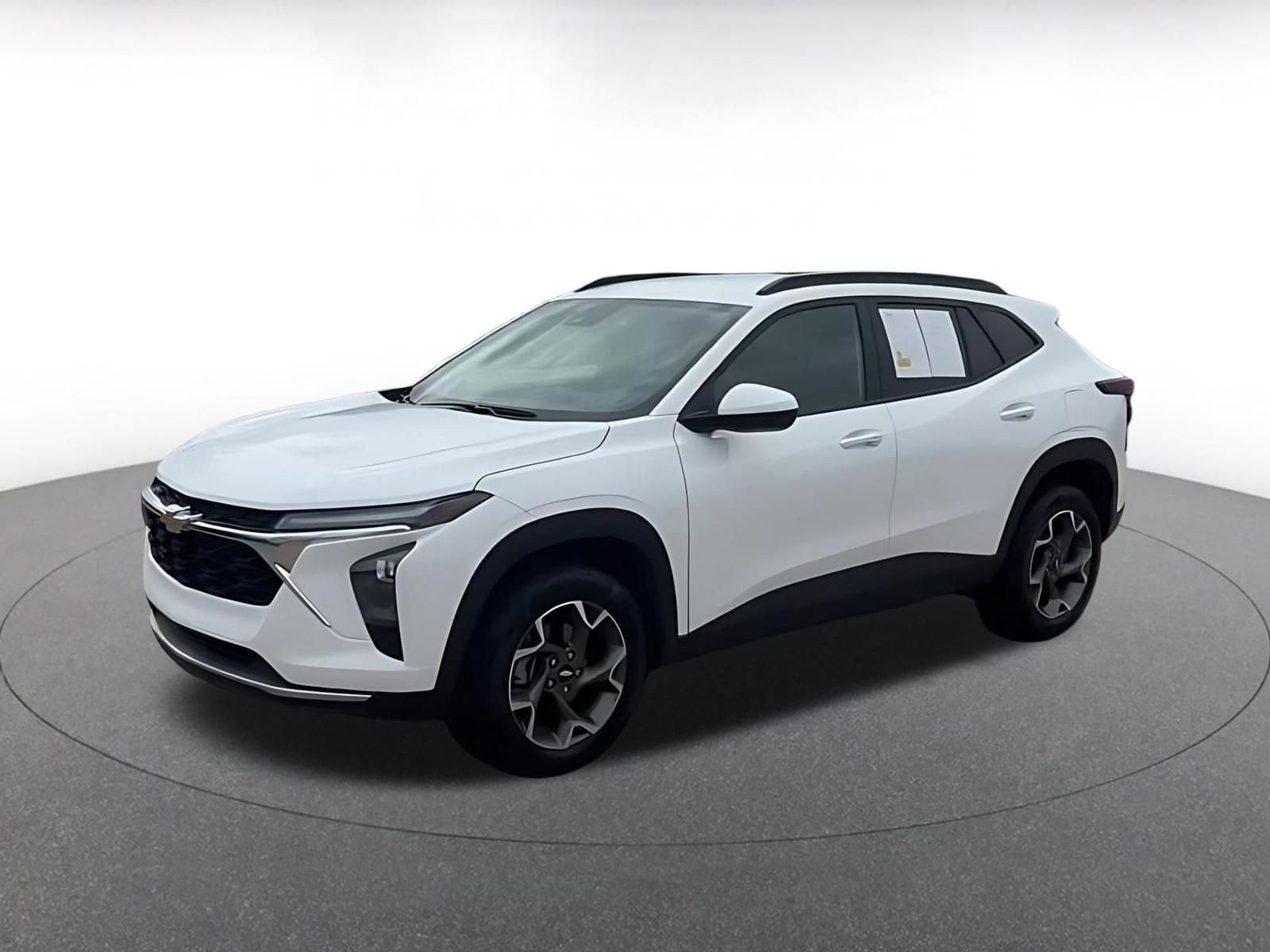 Thumbnail: 2025 Chevrolet Trax - 8