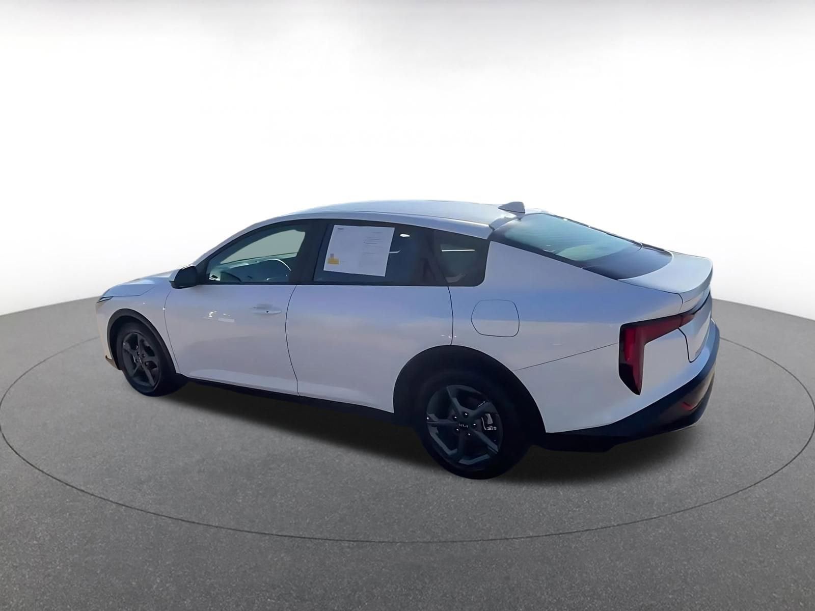 Thumbnail: 2025 Kia K4 - 10