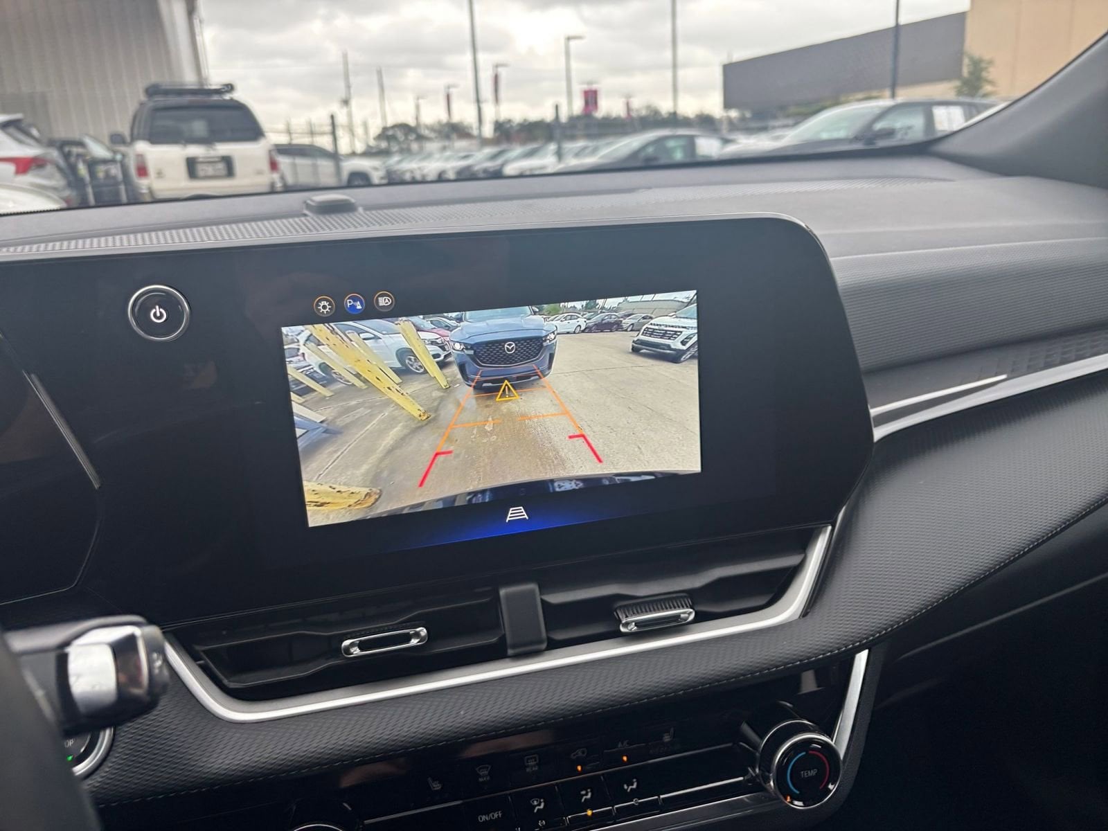 Thumbnail: 2025 Chevrolet Equinox - 17