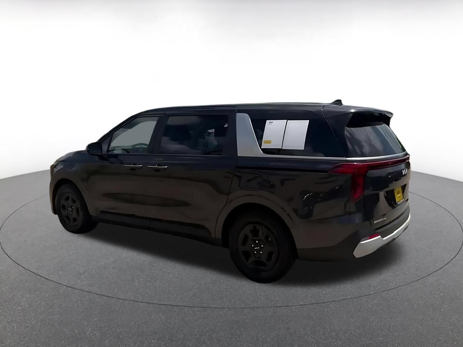 Thumbnail: 2026 Kia Carnival - 10