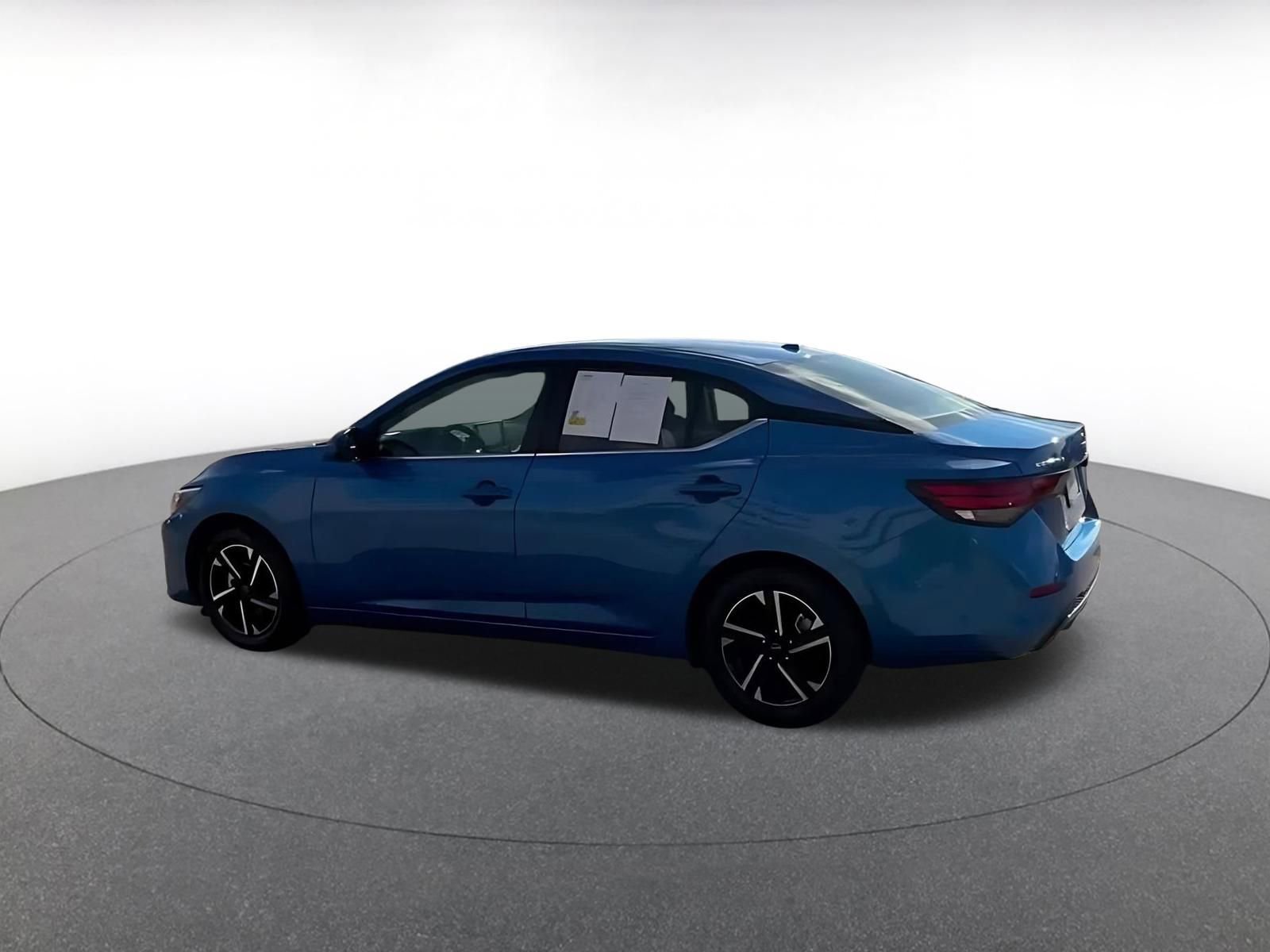 Thumbnail: 2025 Nissan Sentra - 10