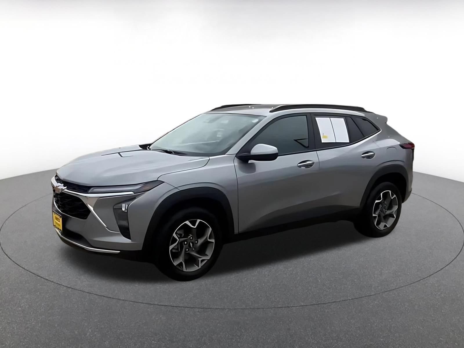 Thumbnail: 2025 Chevrolet Trax - 8