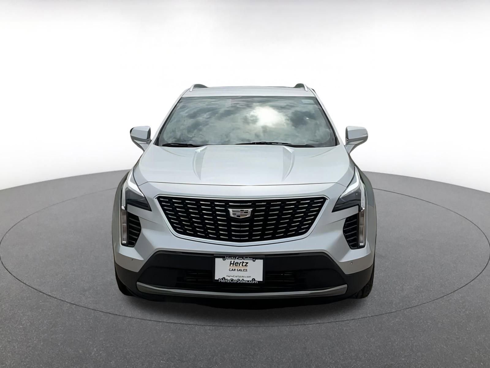 Thumbnail: 2022 Cadillac XT4 - 4