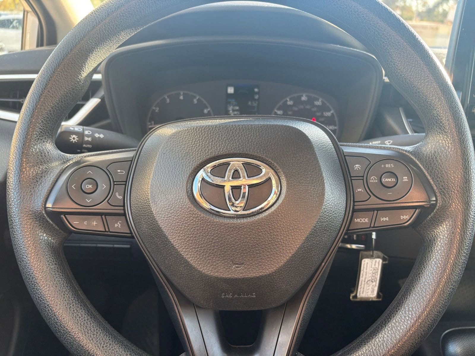 Thumbnail: 2025 Toyota Corolla - 25