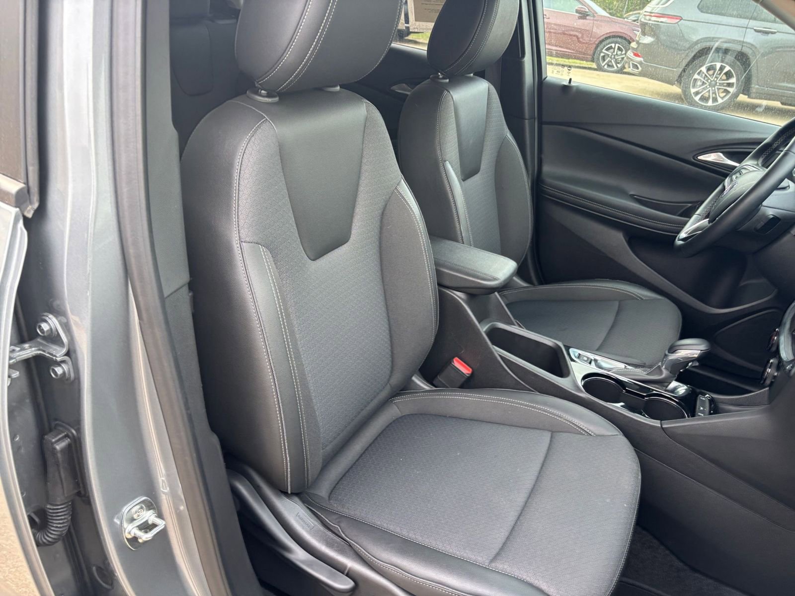 Thumbnail: 2025 Buick Encore GX - 35