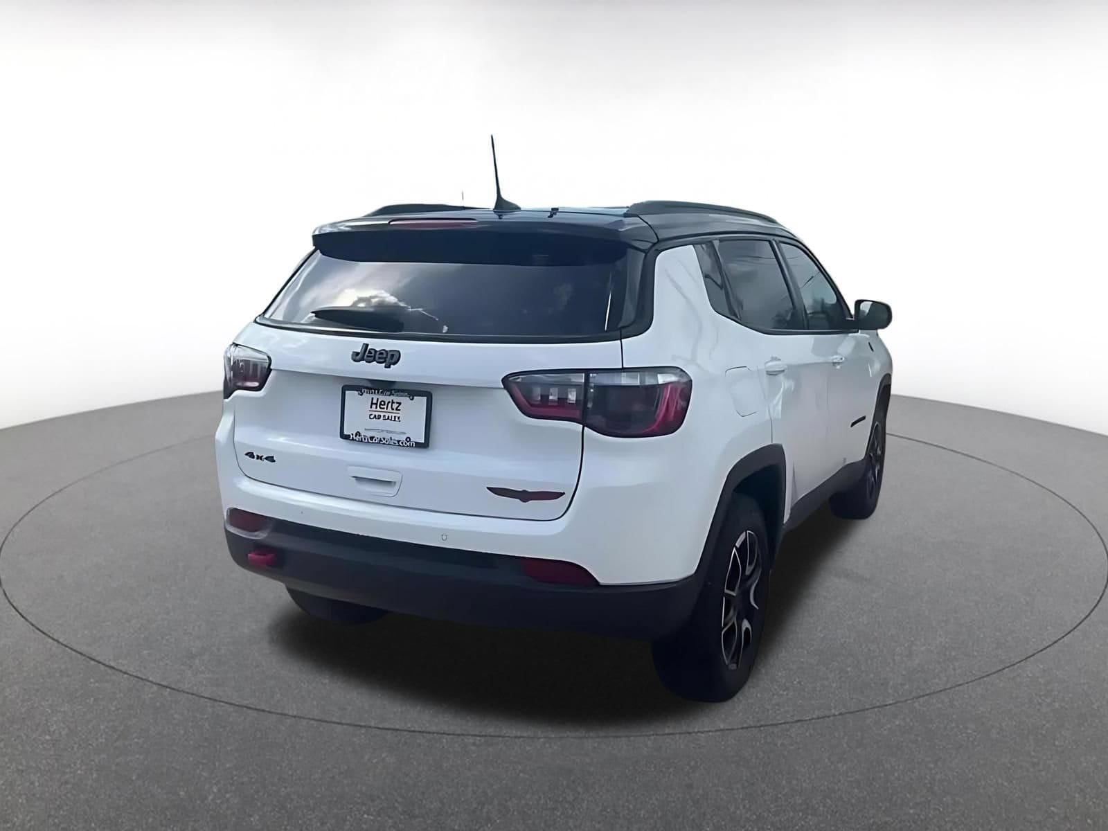 Thumbnail: 2025 Jeep Compass - 14