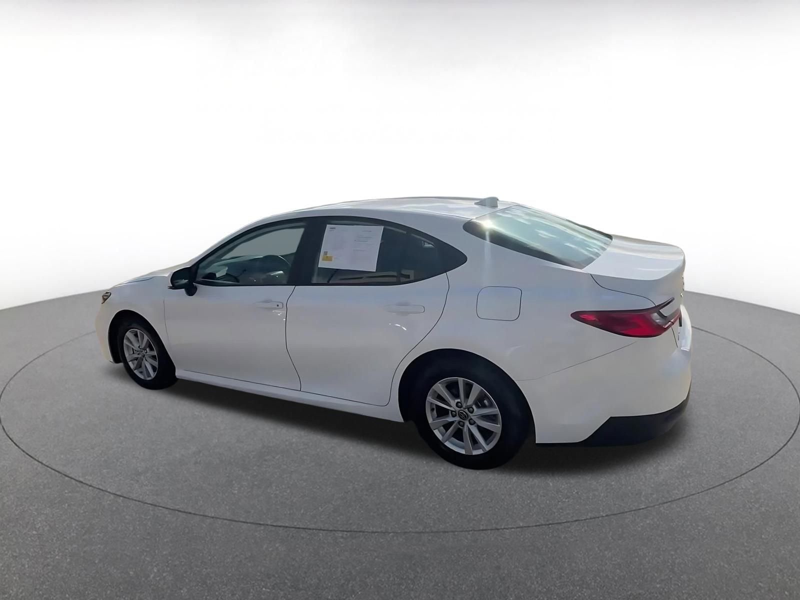 Thumbnail: 2025 Toyota Camry - 10