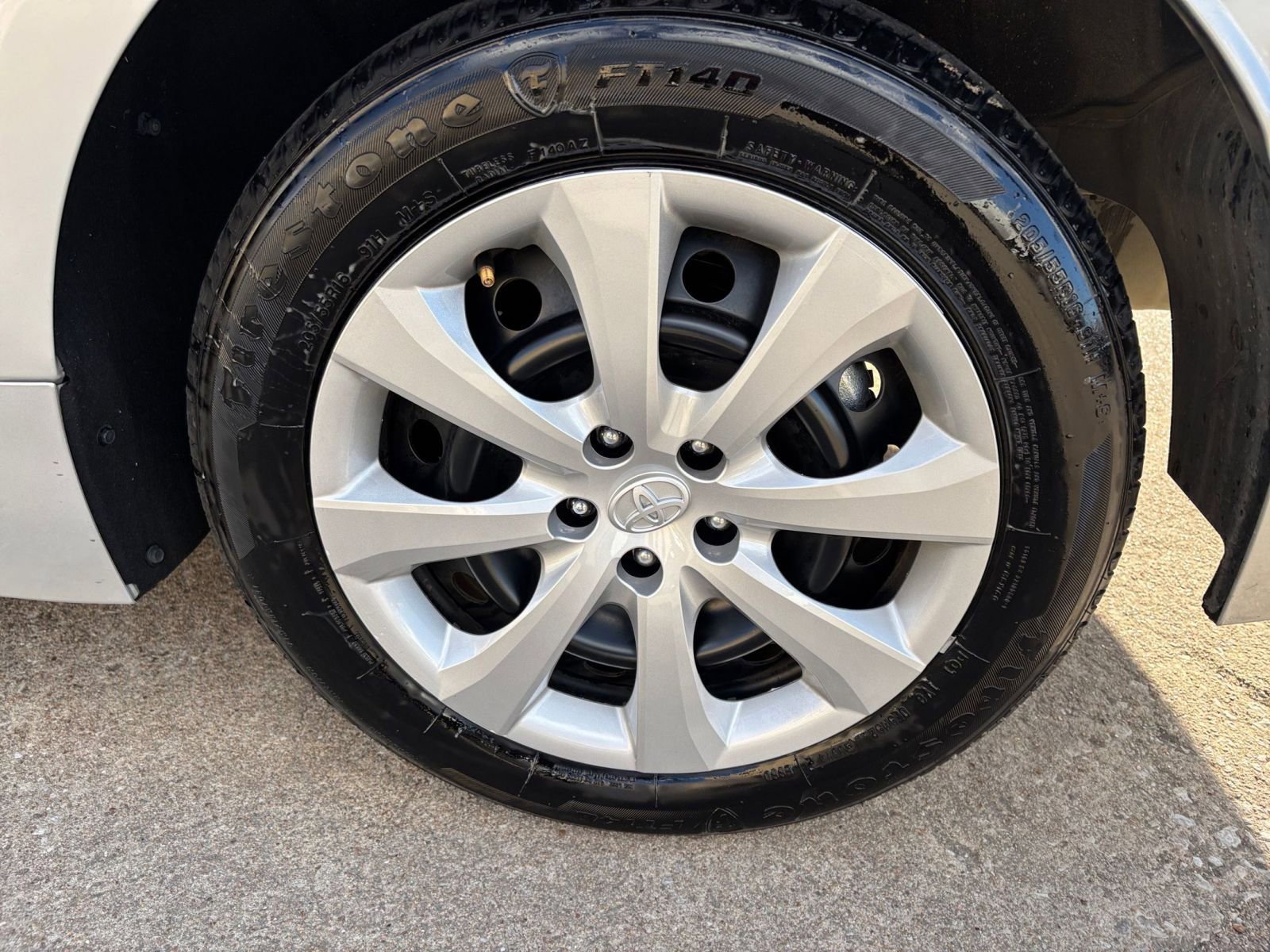 Thumbnail: 2025 Toyota Corolla - 28