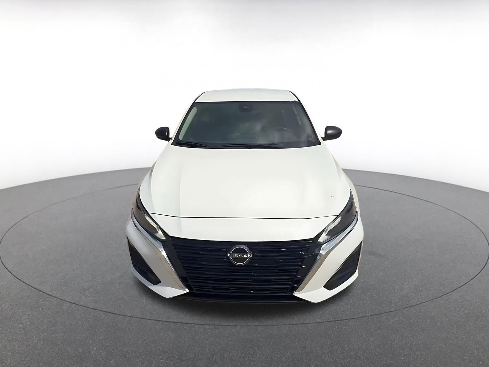 Thumbnail: 2025 Nissan Altima - 4