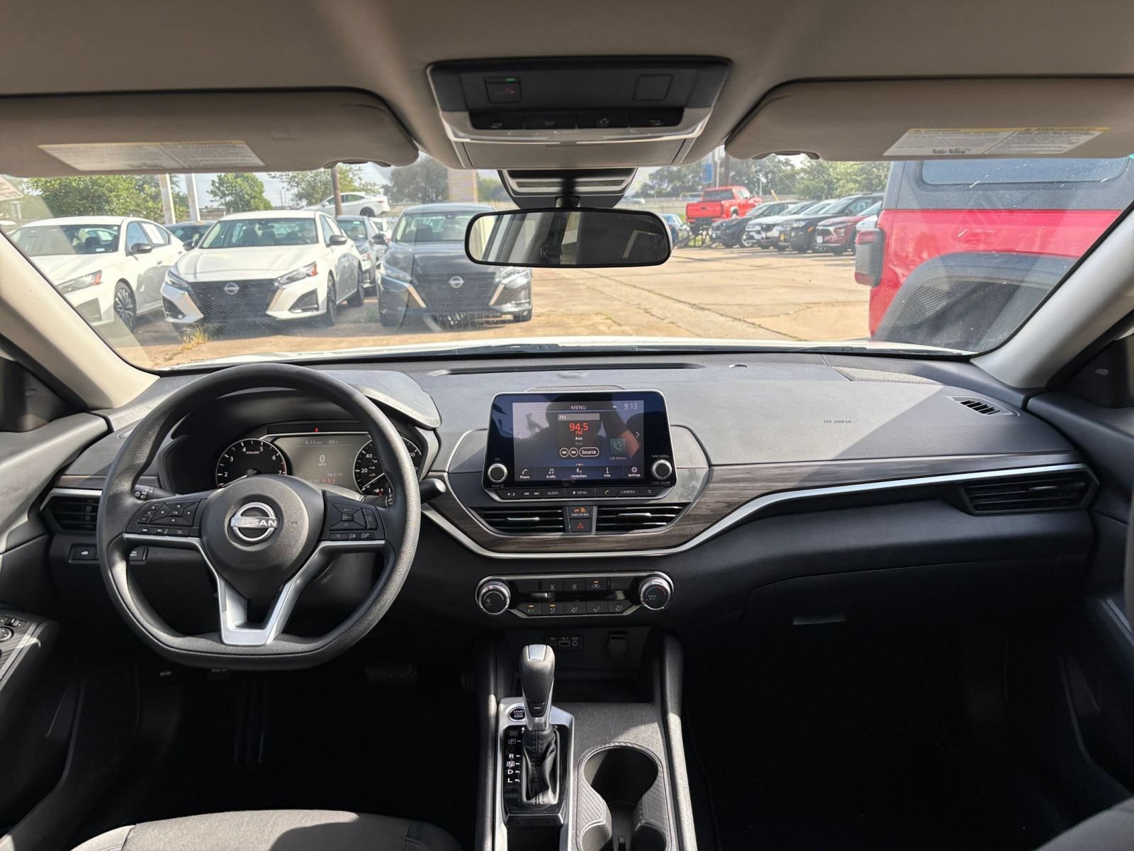 Thumbnail: 2025 Nissan Altima - 33
