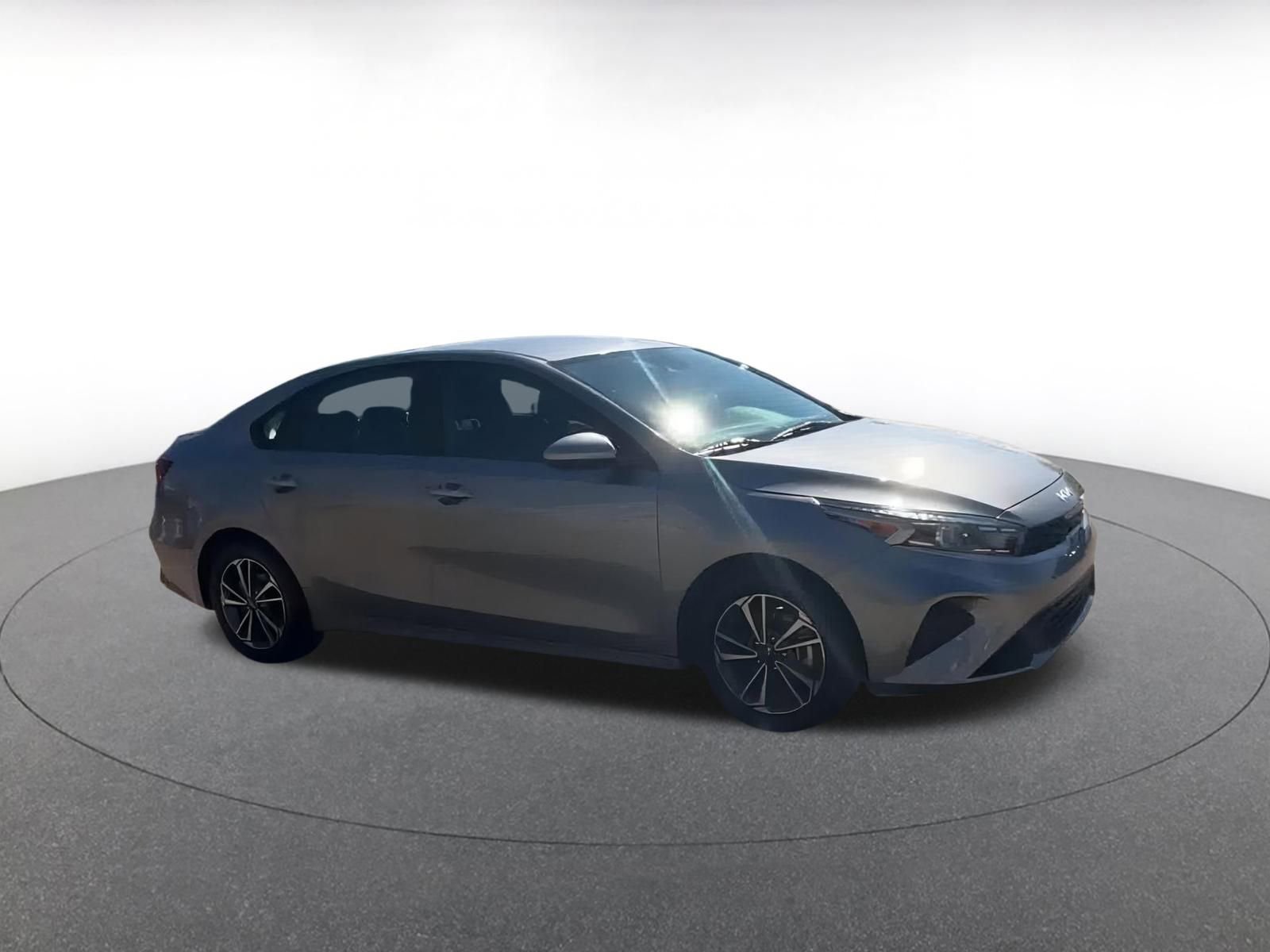 Thumbnail: 2024 Kia Forte - 2
