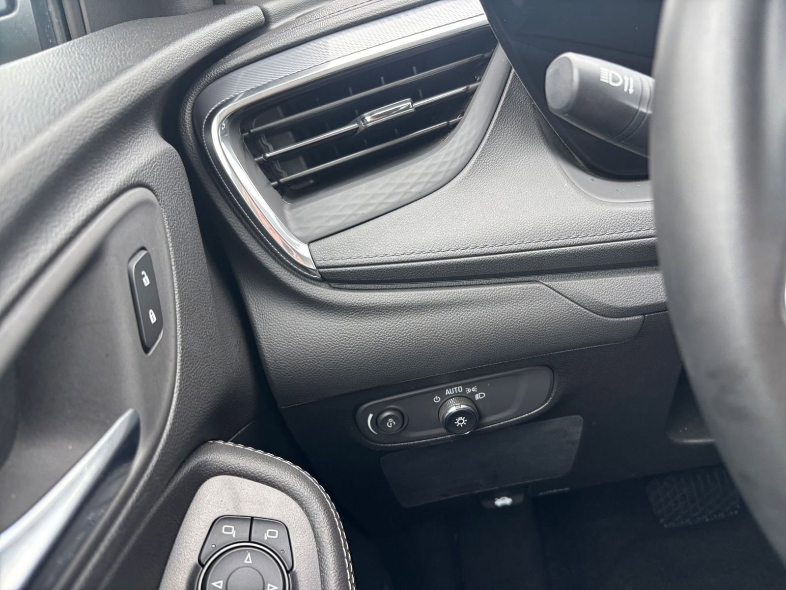 Thumbnail: 2025 Buick Encore GX - 33