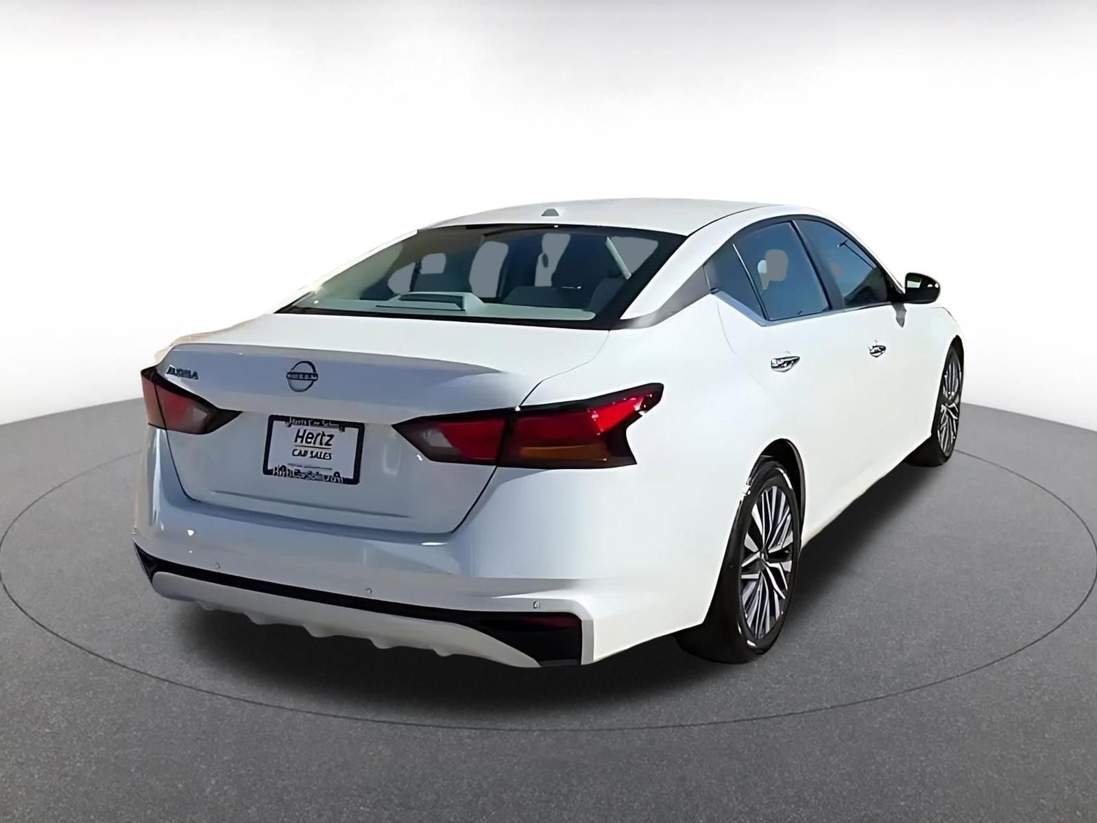 Thumbnail: 2025 Nissan Altima - 14