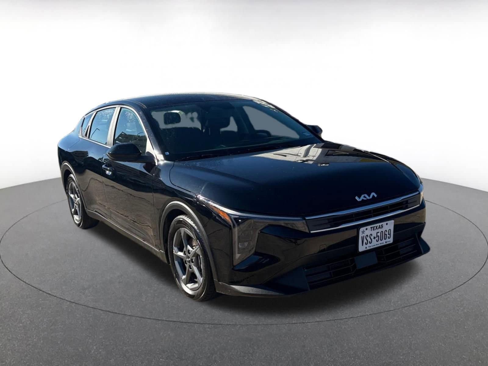 Thumbnail: 2025 Kia K4 - 1