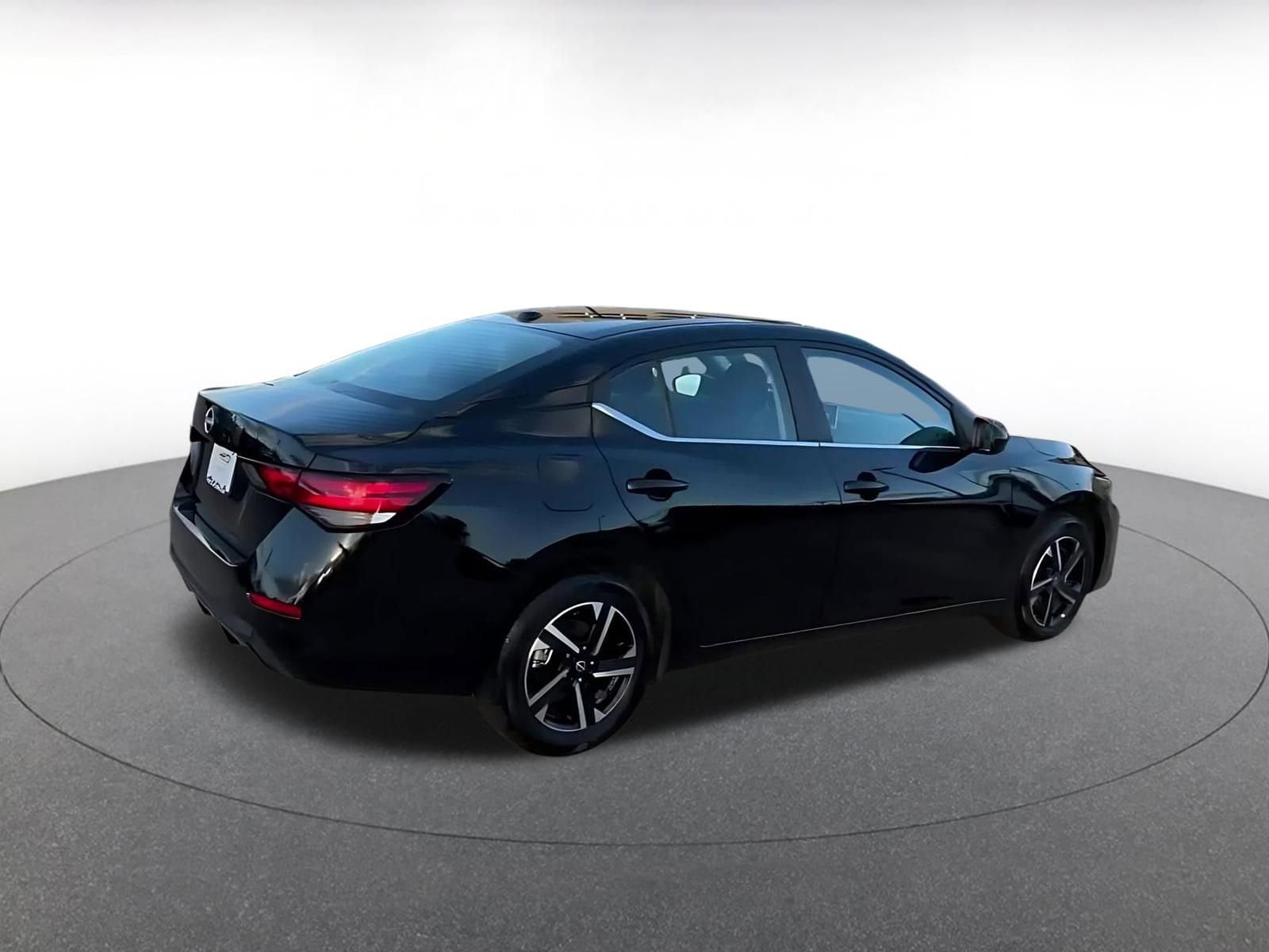 Thumbnail: 2025 Nissan Sentra - 15