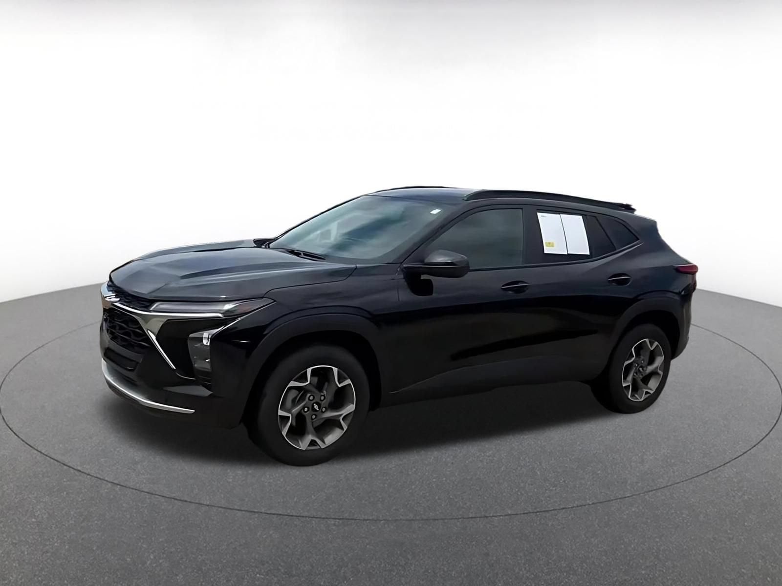 Thumbnail: 2025 Chevrolet Trax - 8