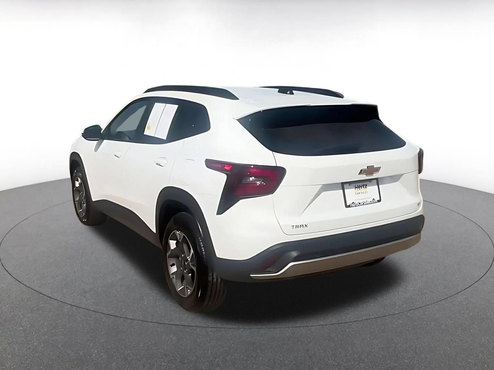 Thumbnail: 2025 Chevrolet Trax - 11