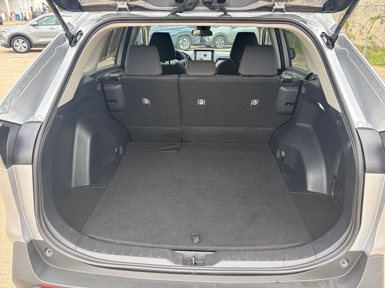 Thumbnail: 2025 Toyota RAV4 - 30