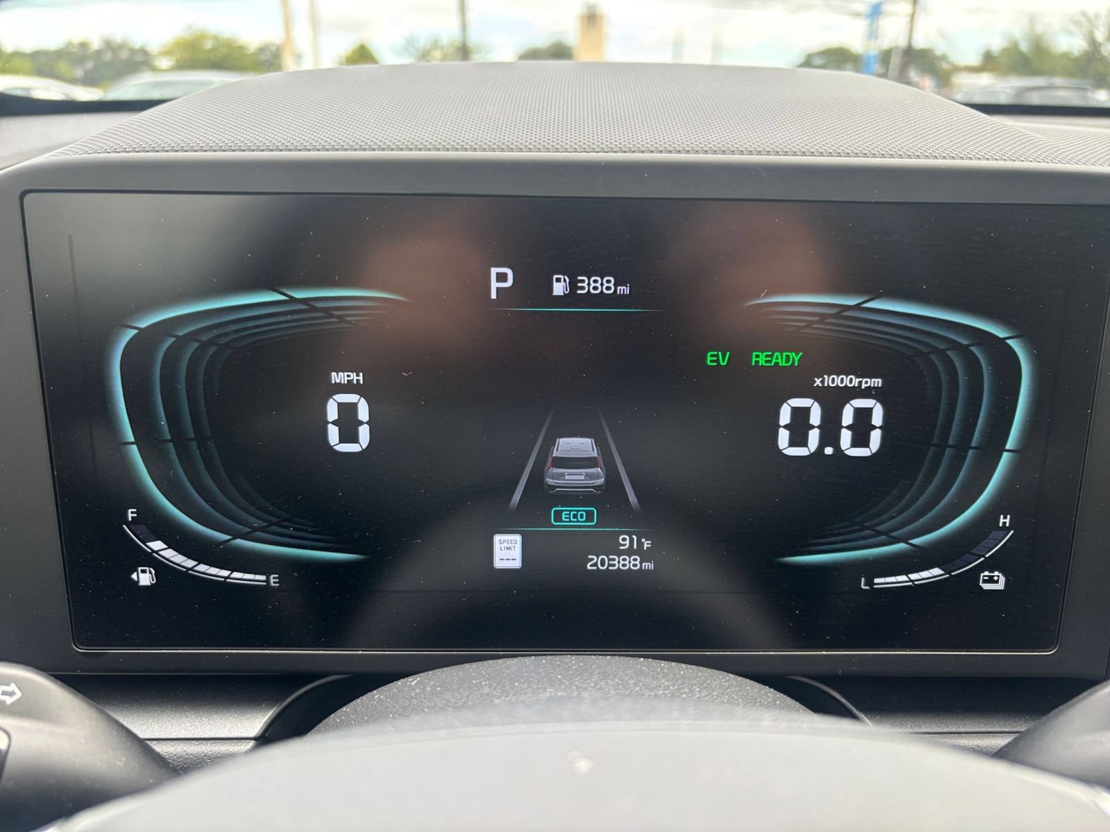 Thumbnail: 2026 Kia Niro - 33