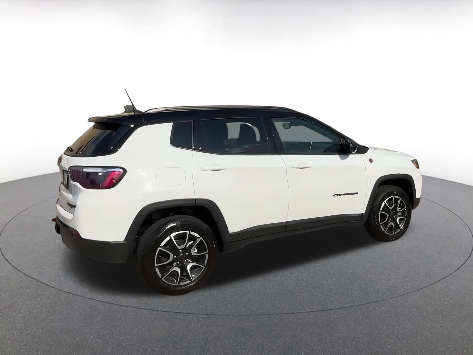 Thumbnail: 2025 Jeep Compass - 11