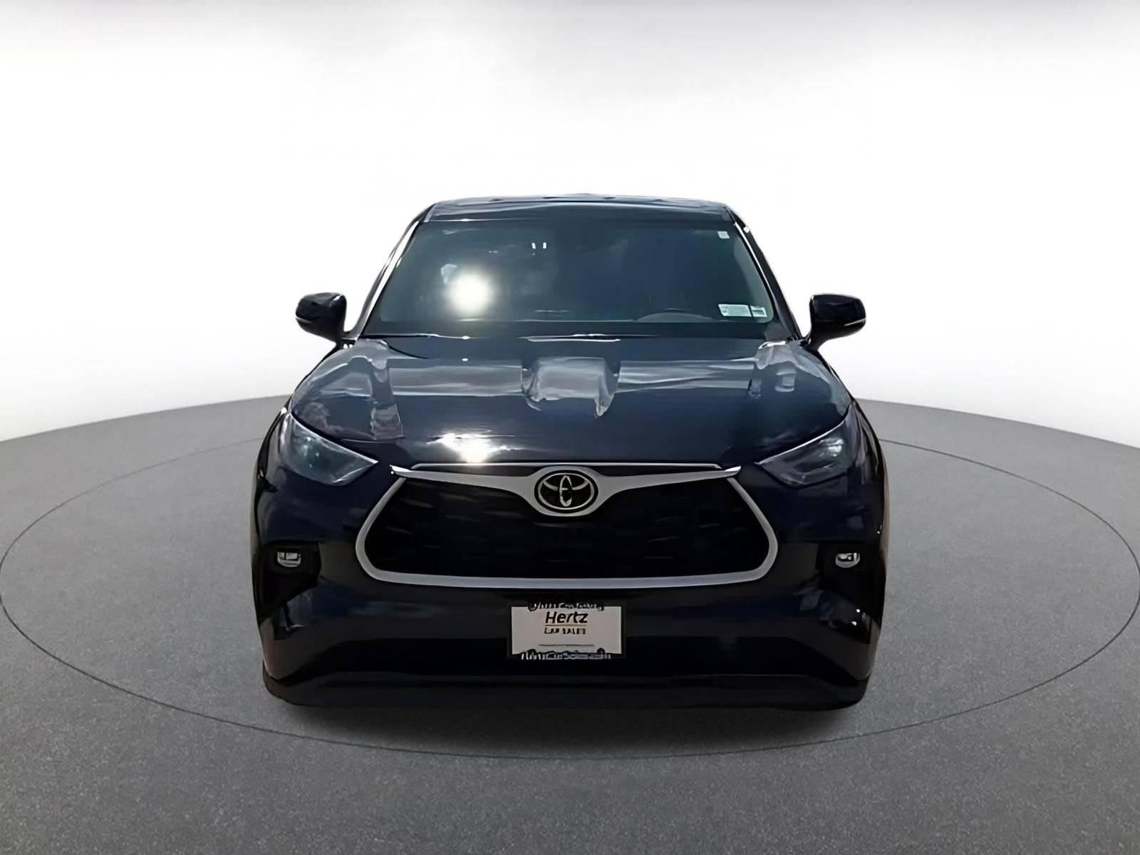 Thumbnail: 2025 Toyota Highlander - 4