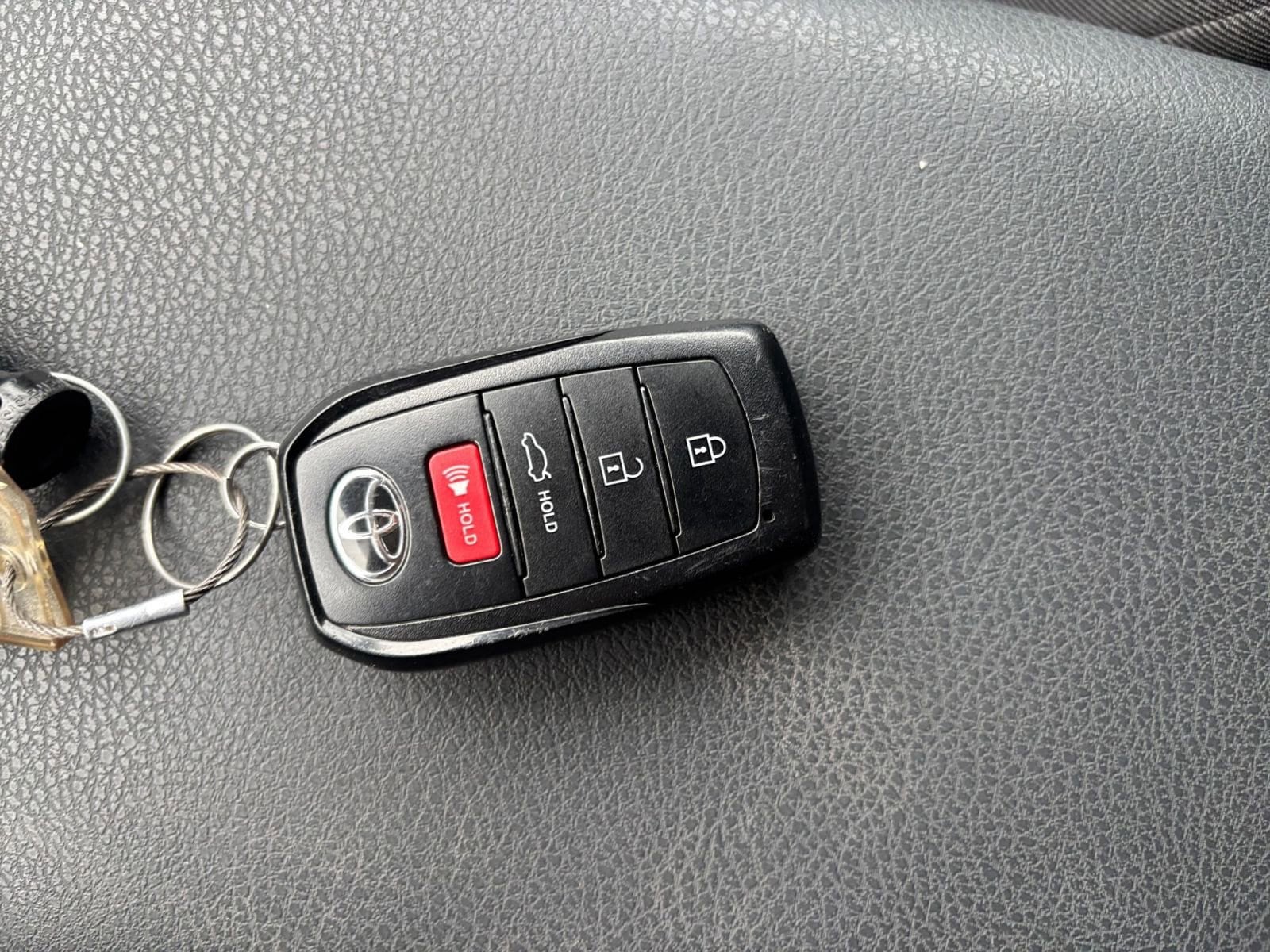 Thumbnail: 2025 Toyota Camry - 22