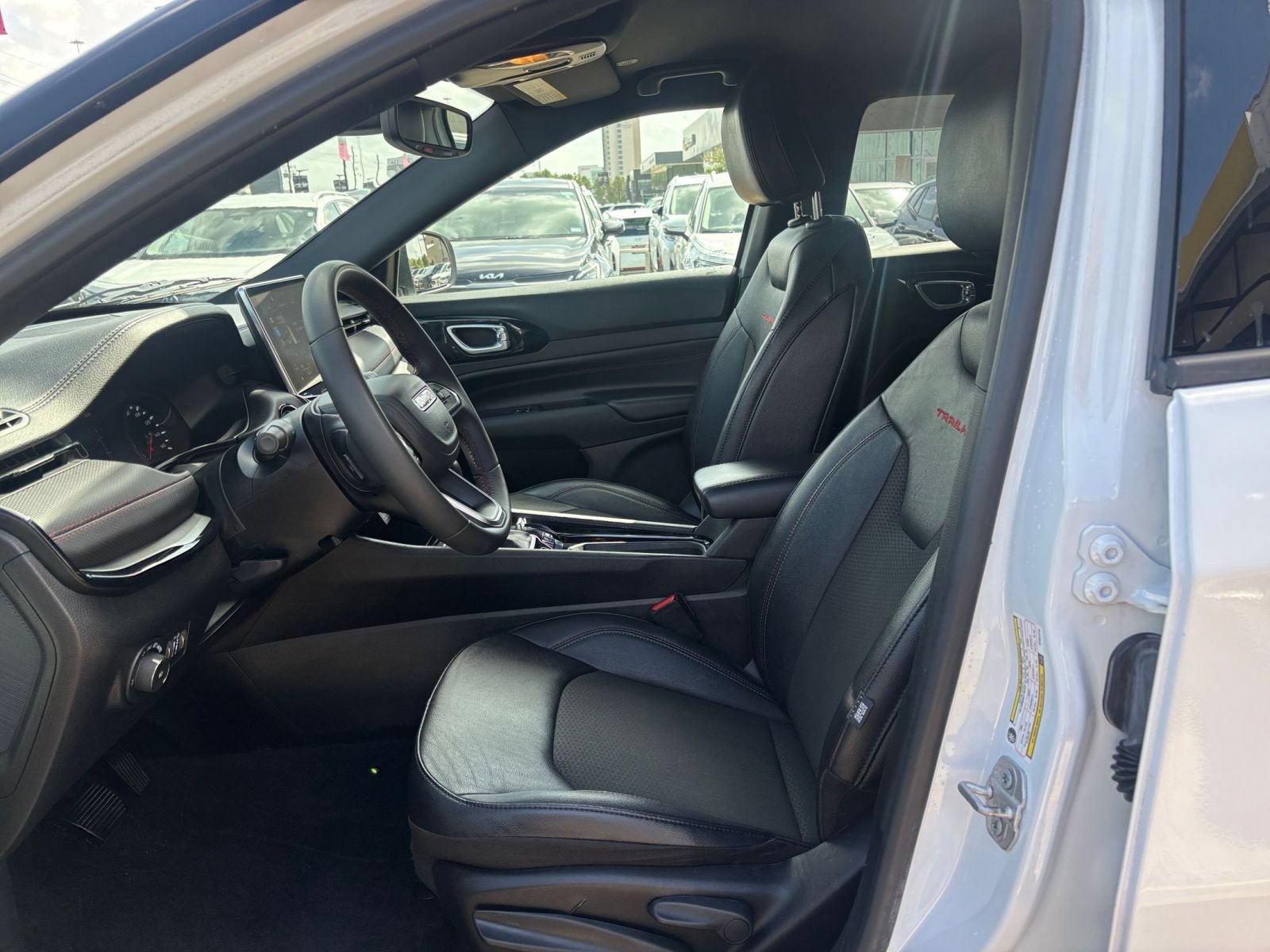 Thumbnail: 2025 Jeep Compass - 25