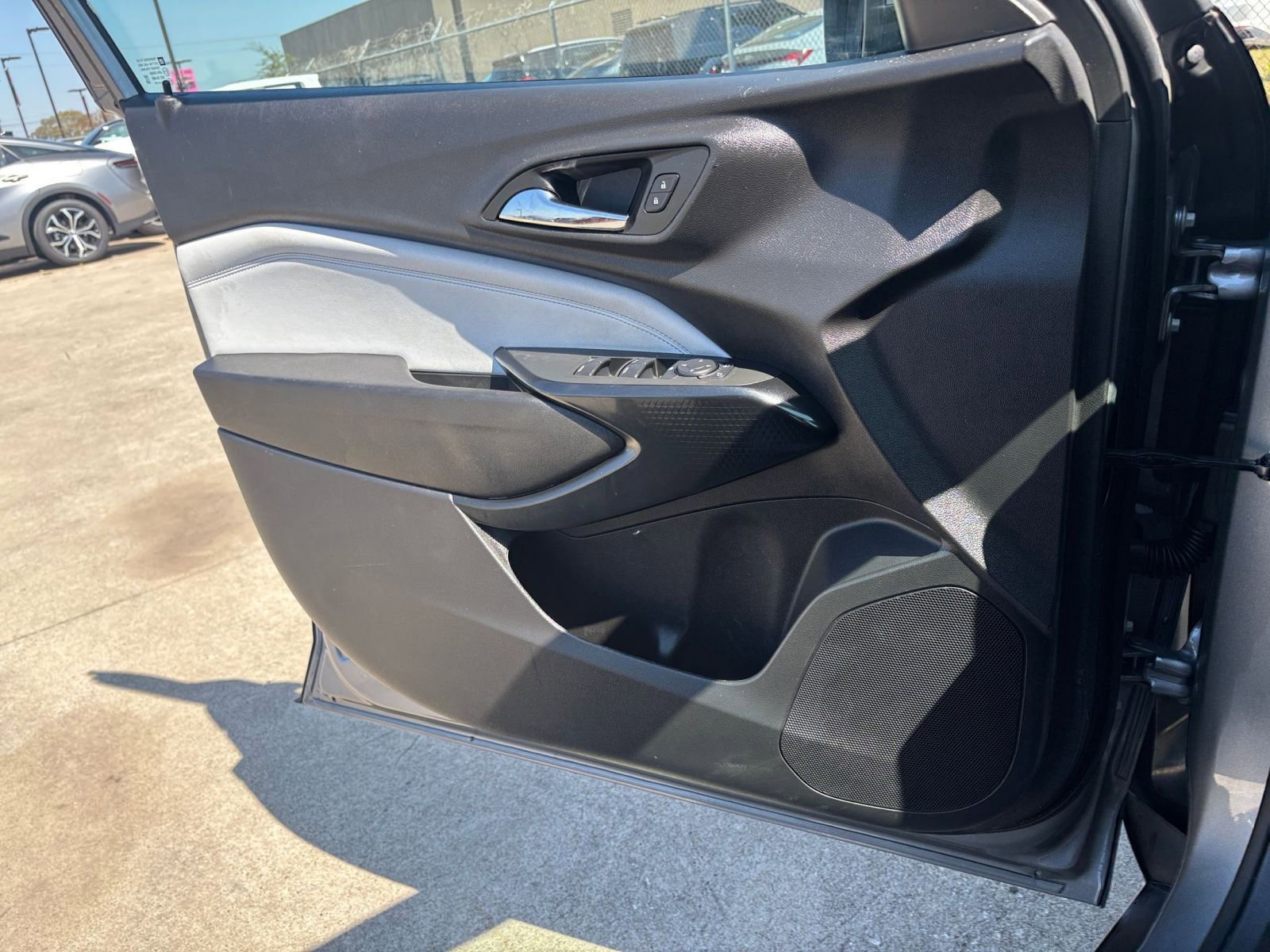 Thumbnail: 2025 Chevrolet Trax - 18