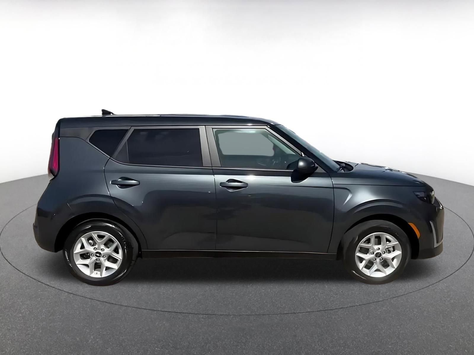Thumbnail: 2025 Kia Soul - 16