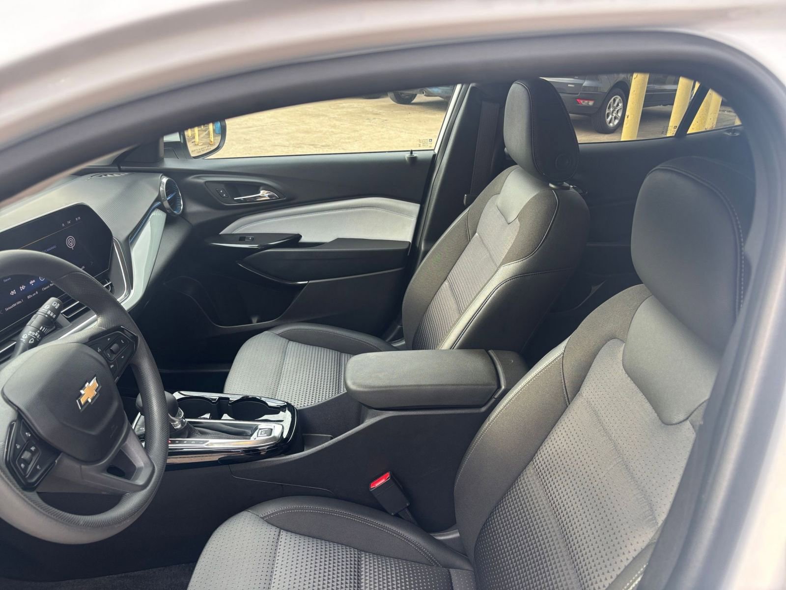 Thumbnail: 2025 Chevrolet Trax - 34