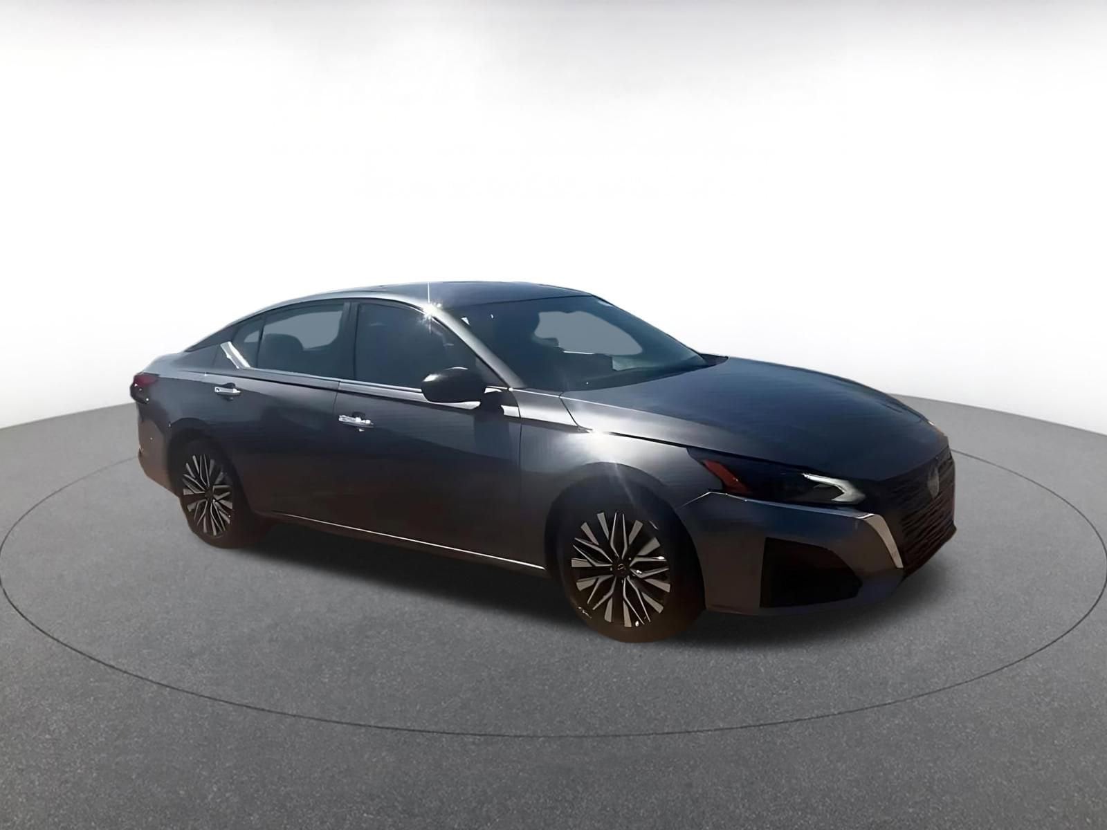 Thumbnail: 2025 Nissan Altima - 2