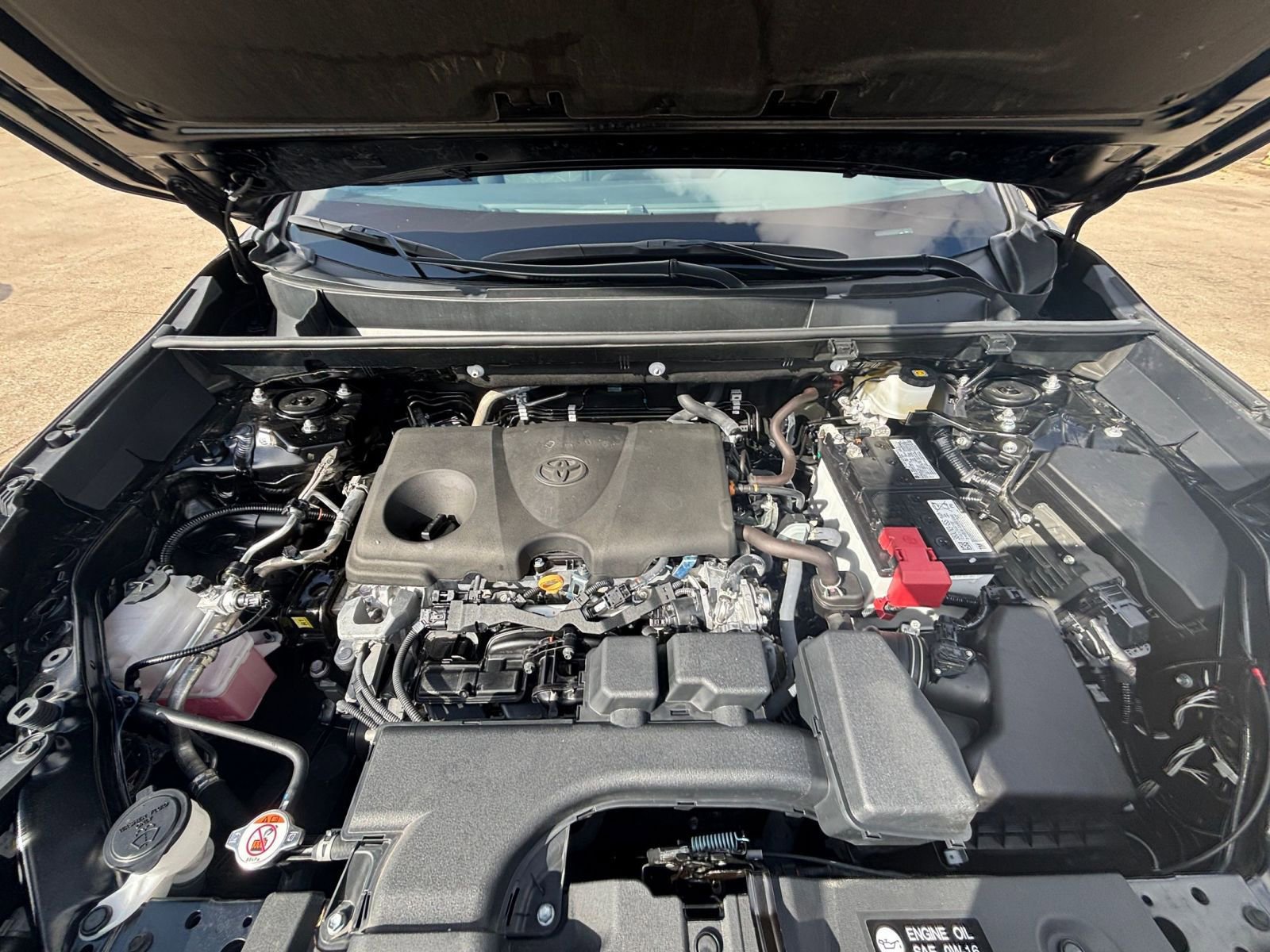 Thumbnail: 2025 Toyota RAV4 - 32