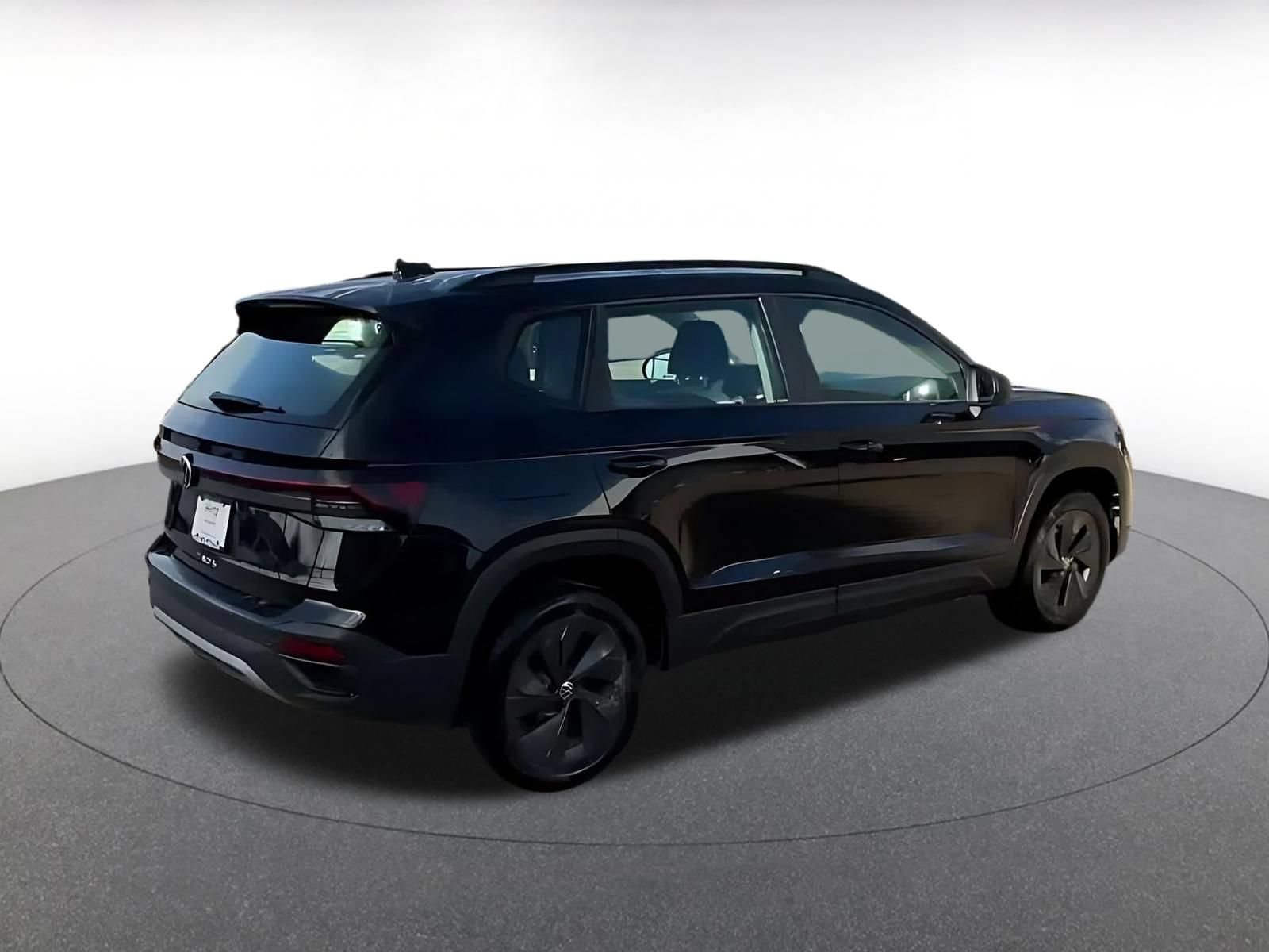 Thumbnail: 2026 Volkswagen Taos - 11