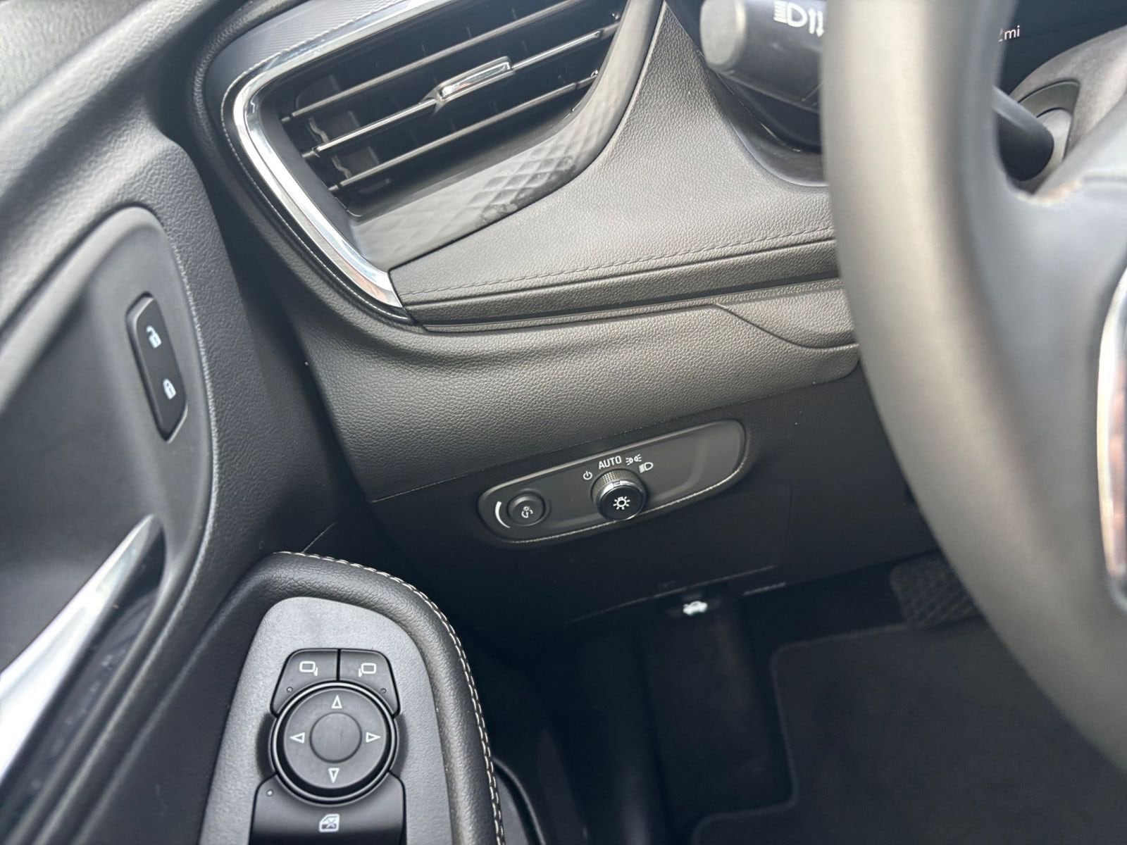 Thumbnail: 2025 Buick Encore GX - 32