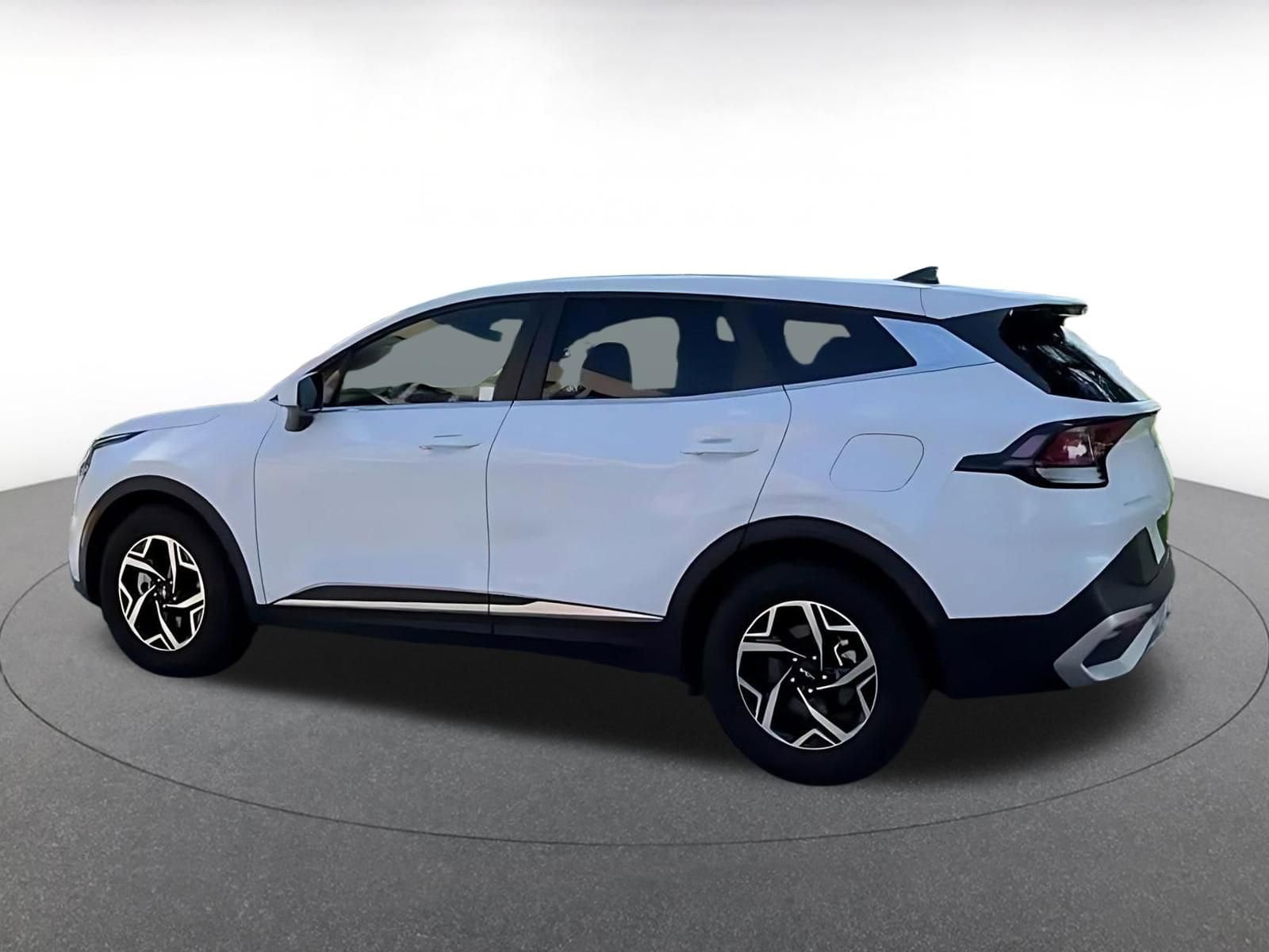 Thumbnail: 2025 Kia Sportage - 10