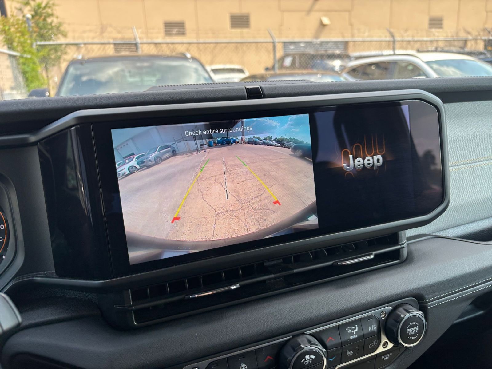 Thumbnail: 2025 Jeep Wrangler - 17