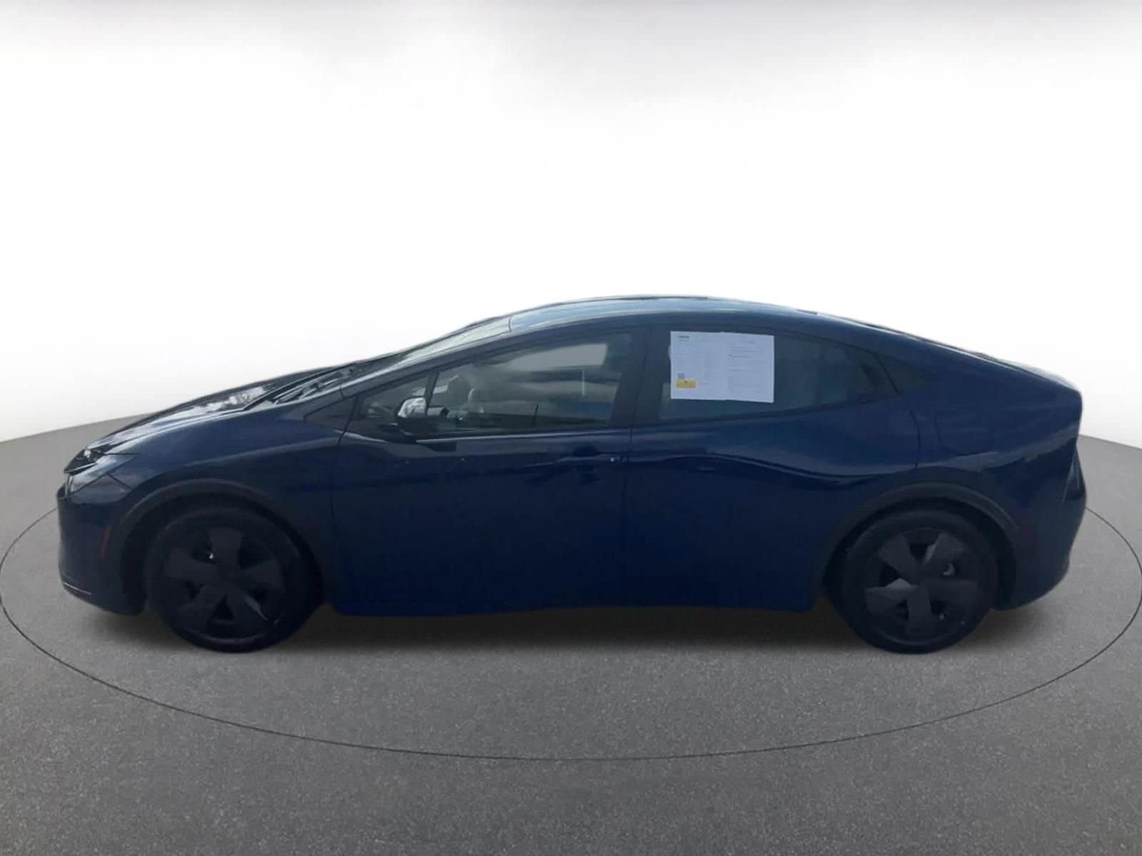 Thumbnail: 2025 Toyota Prius - 9