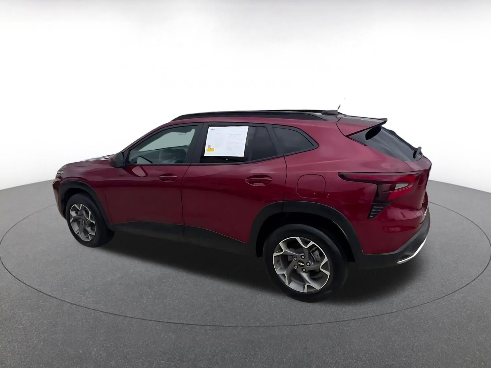 Thumbnail: 2025 Chevrolet Trax - 10