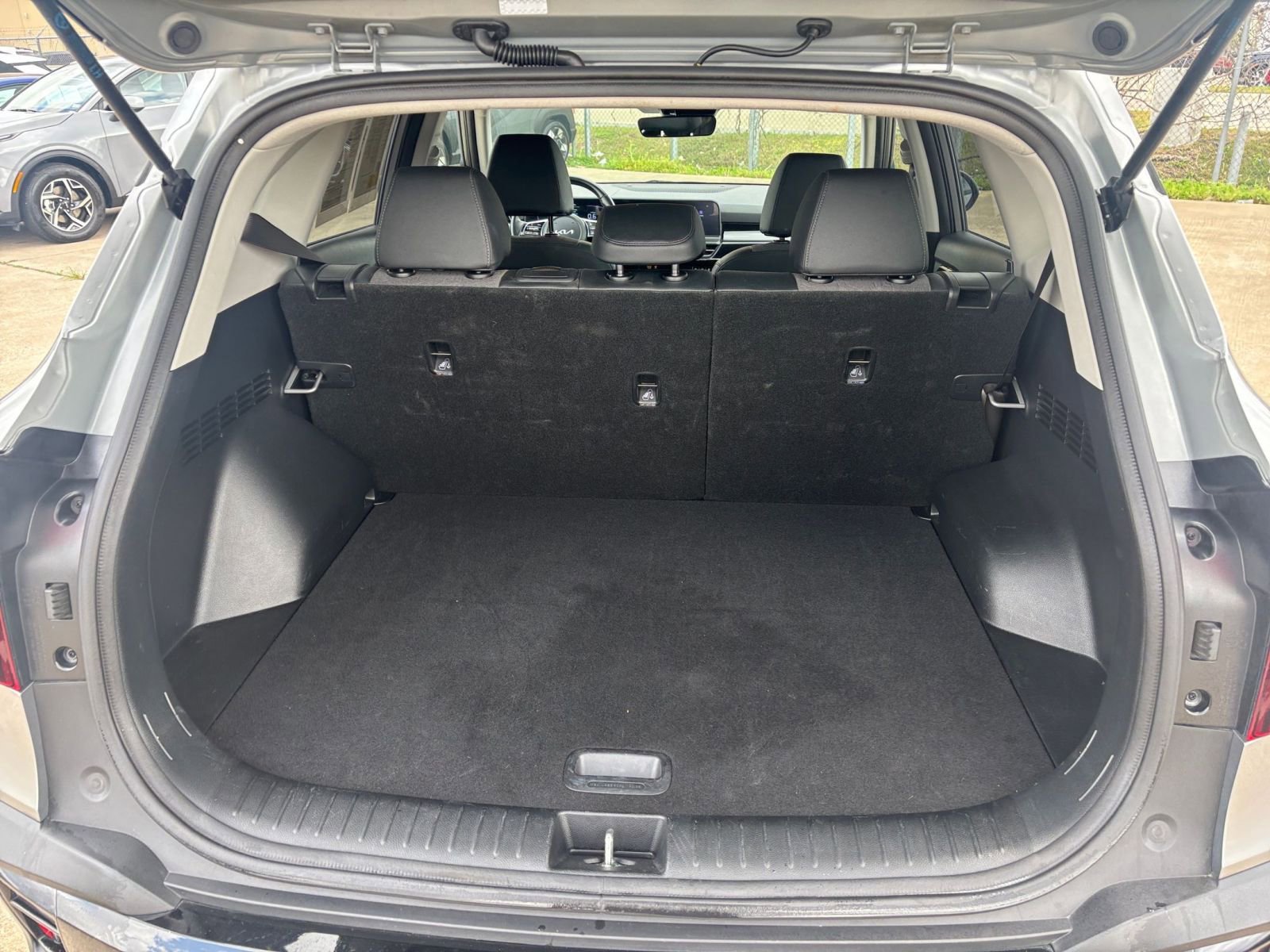 Thumbnail: 2025 Kia Seltos - 32