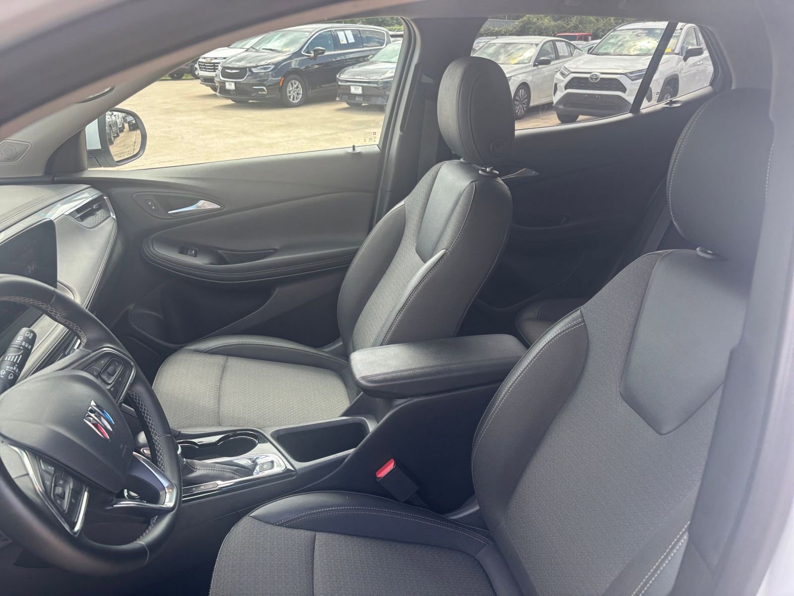 Thumbnail: 2025 Buick Encore GX - 25