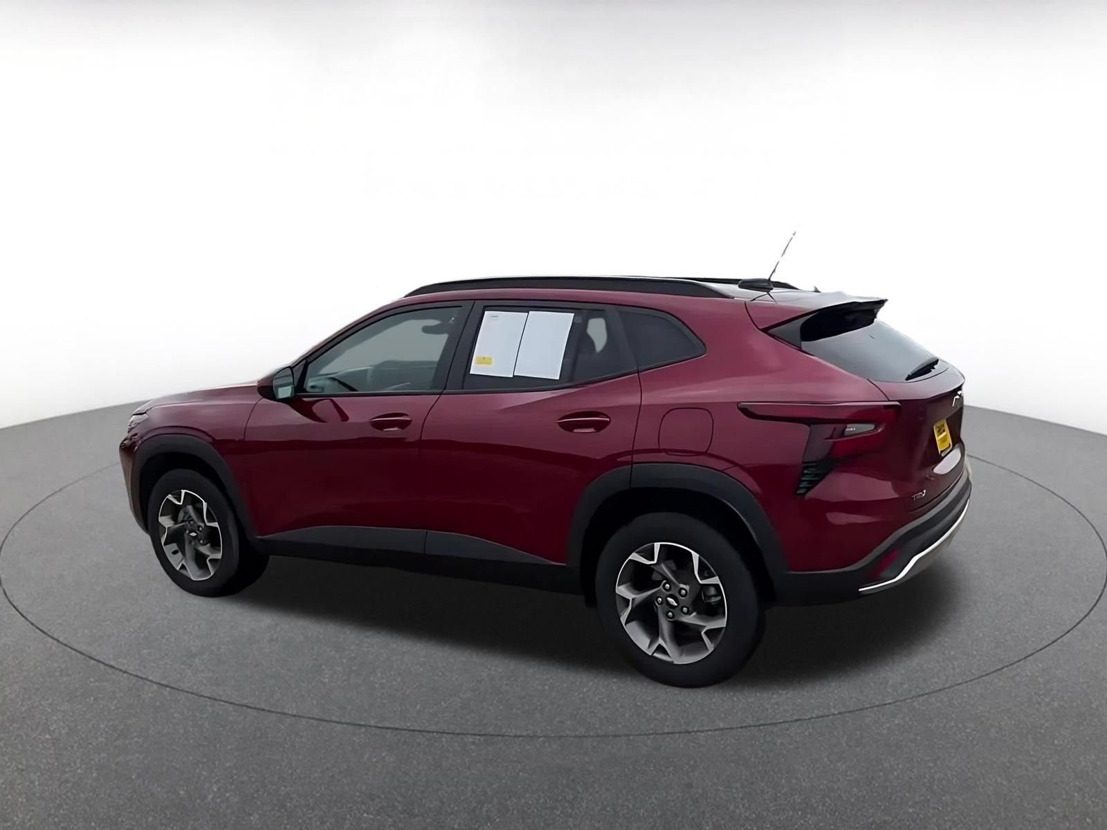 Thumbnail: 2025 Chevrolet Trax - 9