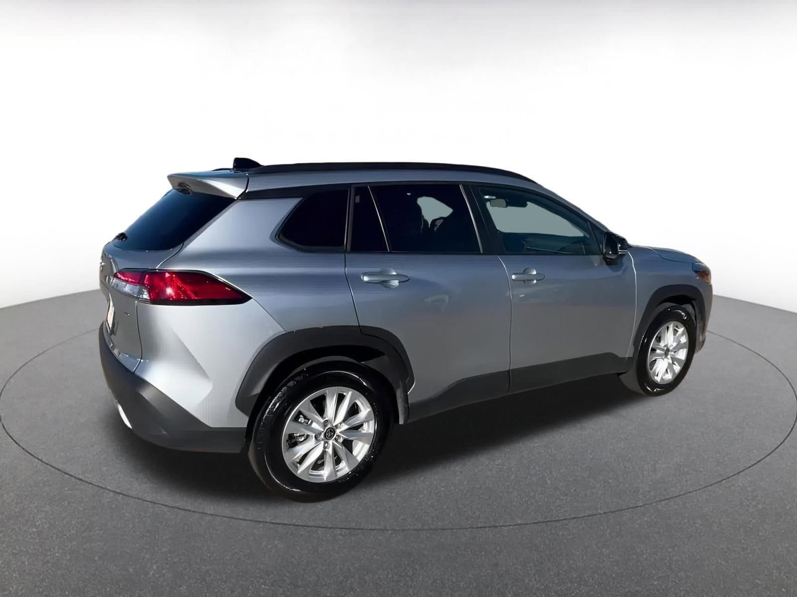 Thumbnail: 2025 Toyota Corolla Cross - 14