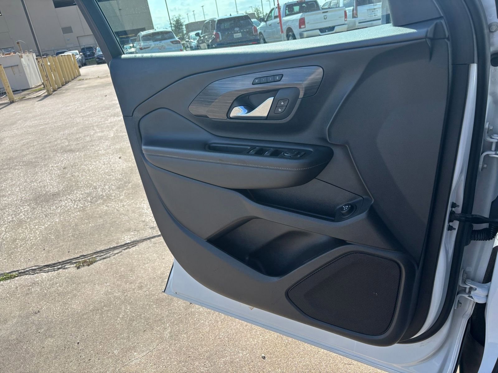 Thumbnail: 2023 GMC Terrain - 20