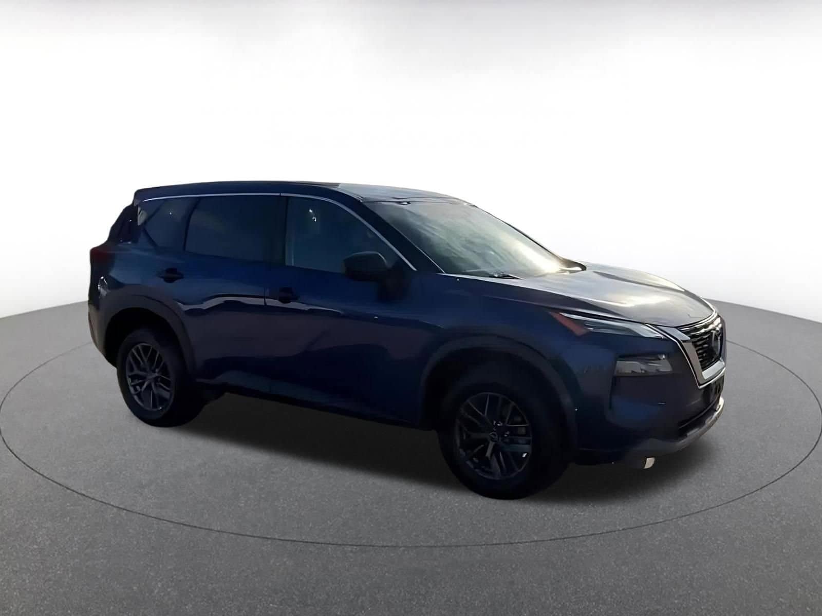 Thumbnail: 2023 Nissan Rogue - 2