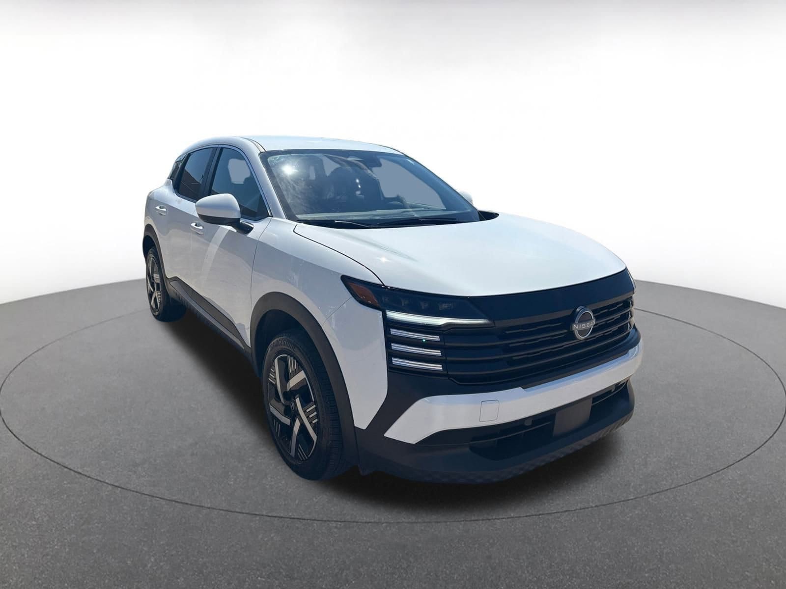 Thumbnail: 2025 Nissan Kicks - 1