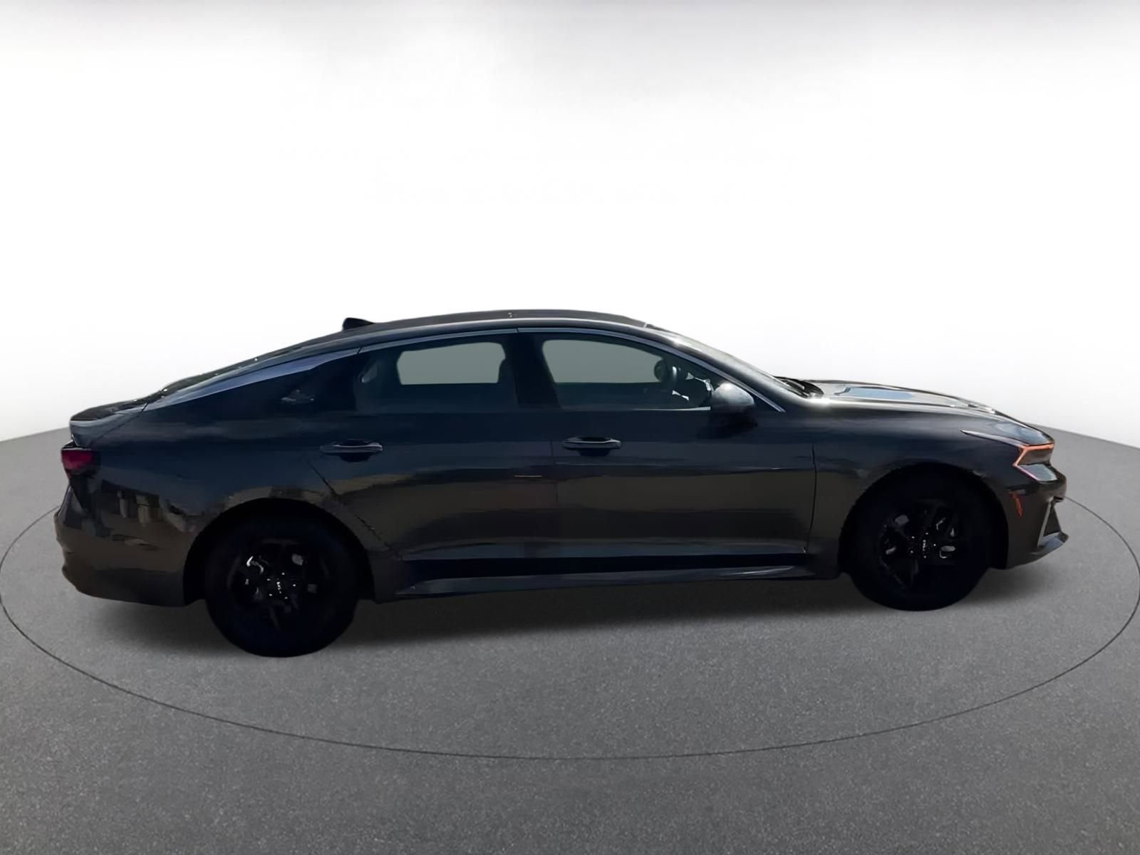 Thumbnail: 2025 Kia K5 - 15