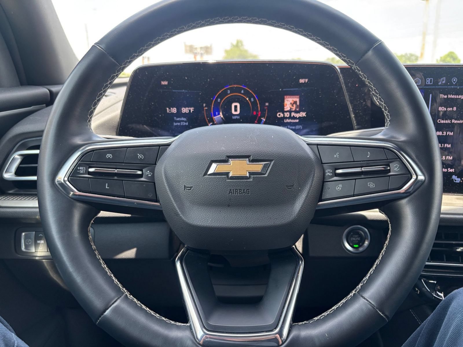 Thumbnail: 2025 Chevrolet Traverse - 31