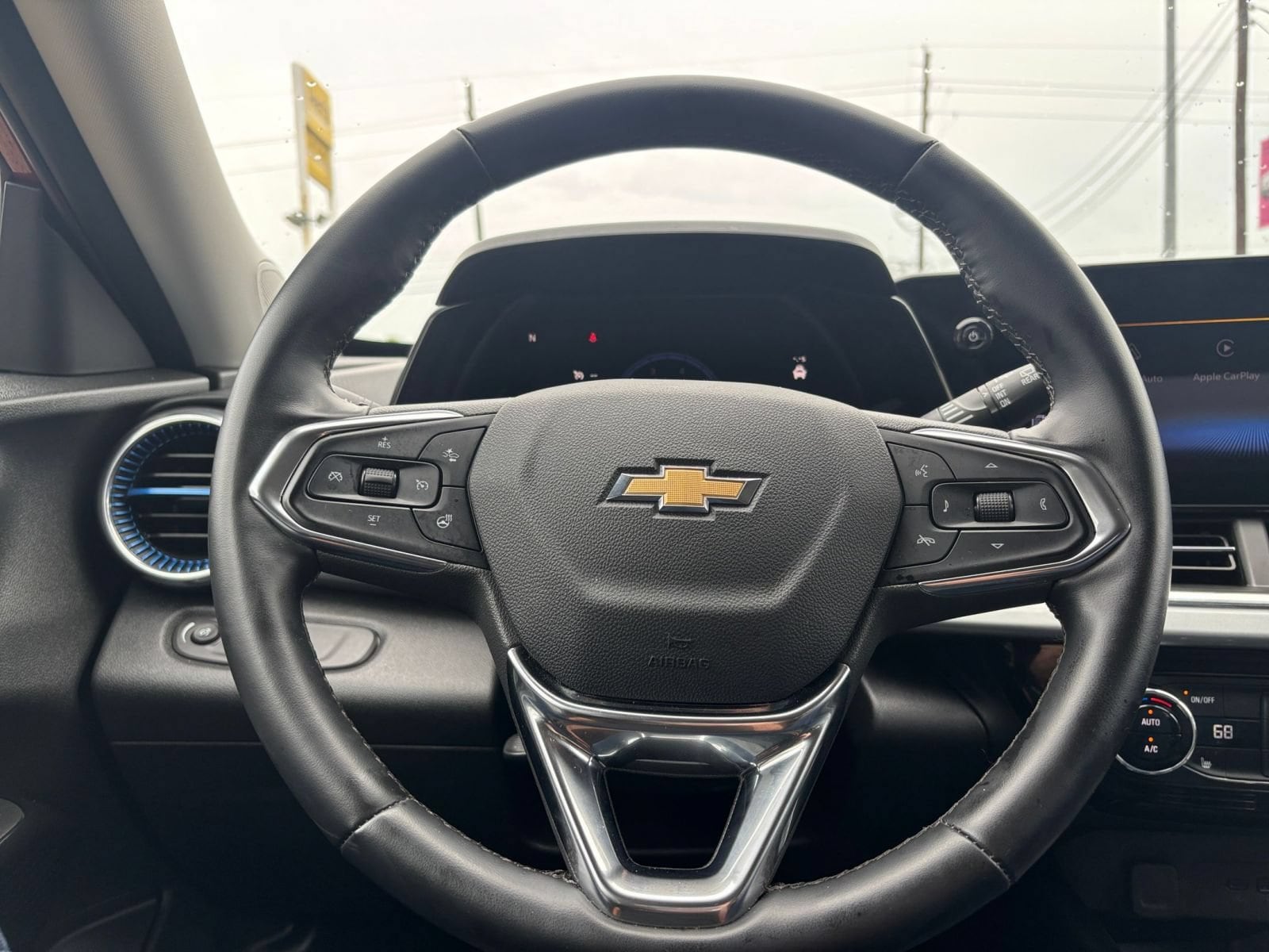 Thumbnail: 2025 Chevrolet Trax - 26