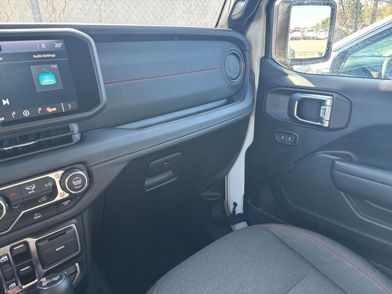 Thumbnail: 2025 Jeep Wrangler - 34